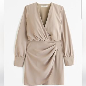 NWT ABERCROMBIE Long-Sleeve Draped Dress